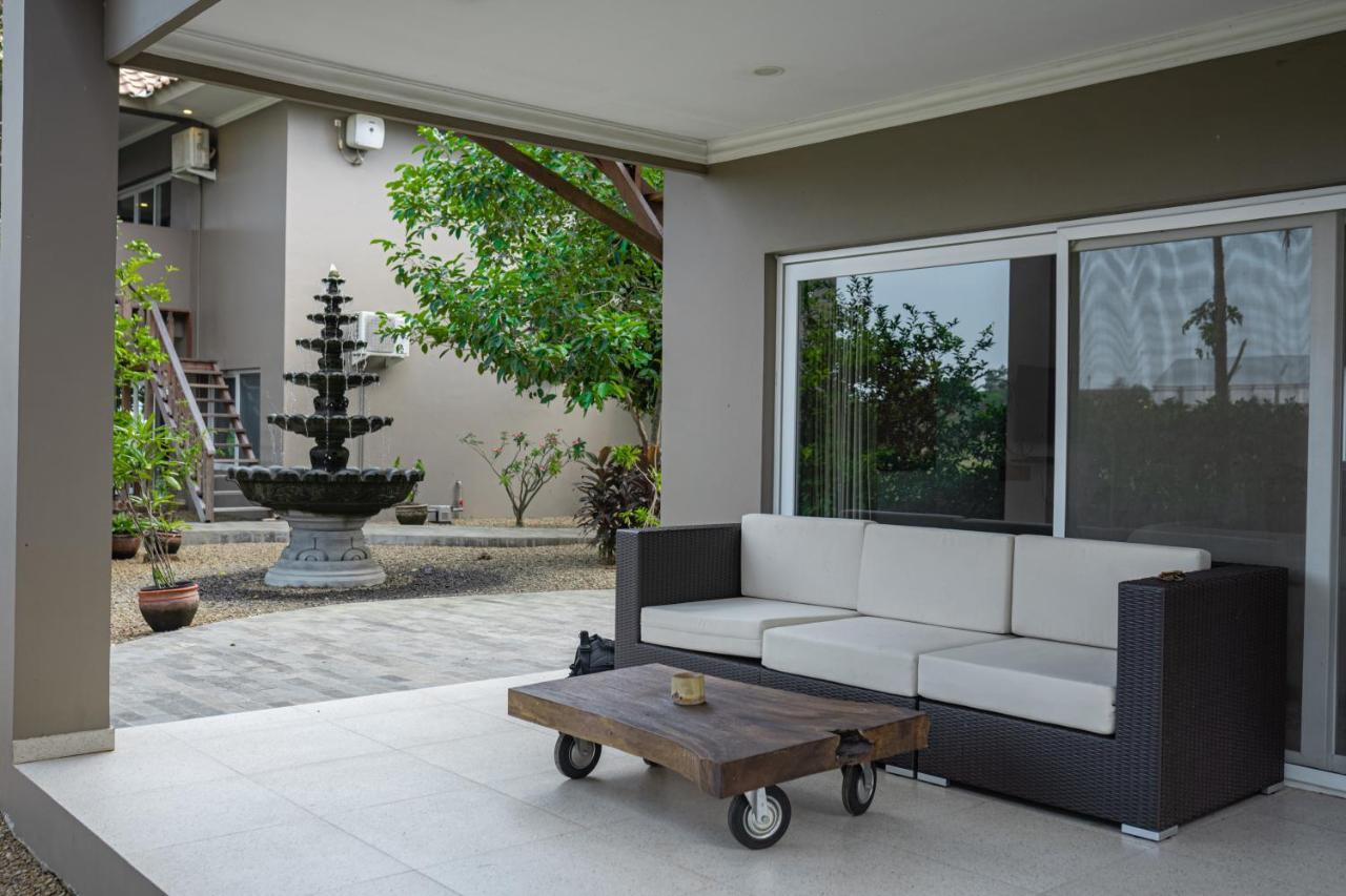 Coconut Lodge Resort Jepara Εξωτερικό φωτογραφία