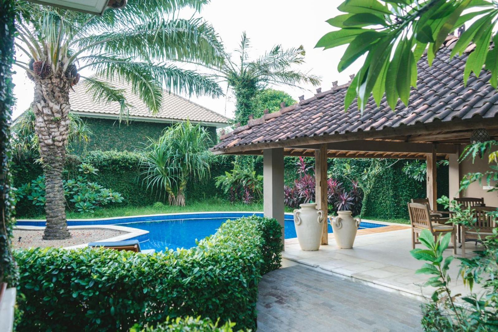 Coconut Lodge Resort Jepara Εξωτερικό φωτογραφία
